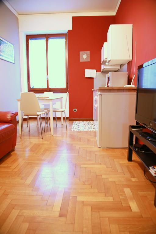 Appartement Bilocale Indipendente à Milan Chambre photo