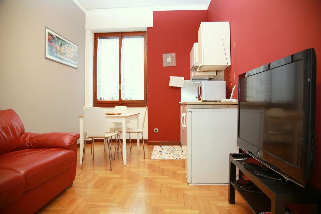 Appartement Bilocale Indipendente à Milan Chambre photo