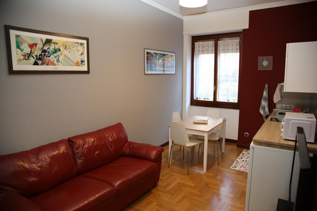 Appartement Bilocale Indipendente à Milan Chambre photo